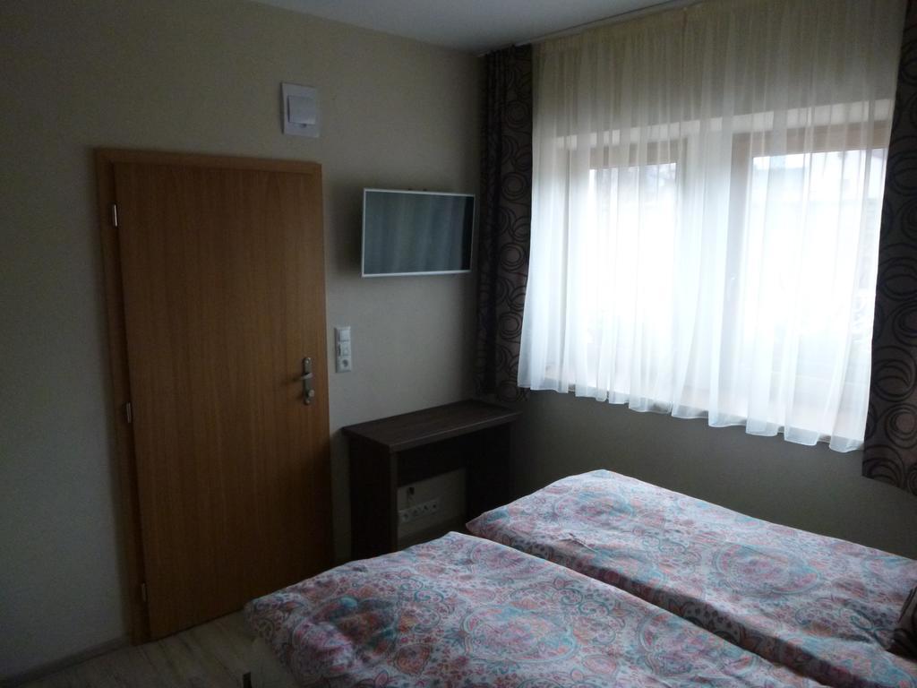 Pikolo - Izby Na Prenajom Hotel Nové Mesto nad Váhom Exterior foto